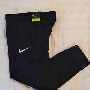 Nike Slim Jogging Pants